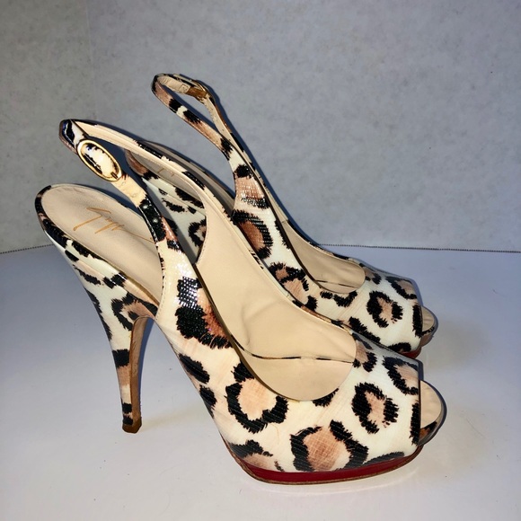 Giuseppe Zanotti Shoes - Giuseppe Zanotti peep-toe slingback pumps